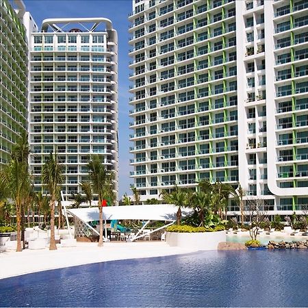 Azure Urban Resort Residences Manila Exterior foto