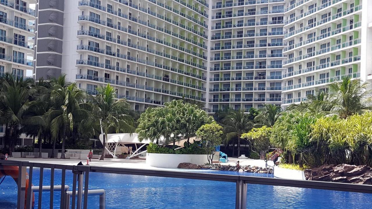 Azure Urban Resort Residences Manila Exterior foto